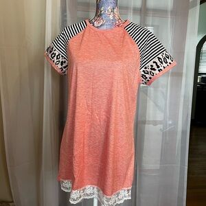 🛍️Pink Top Stripes Cheetah Print Sleeves Lace